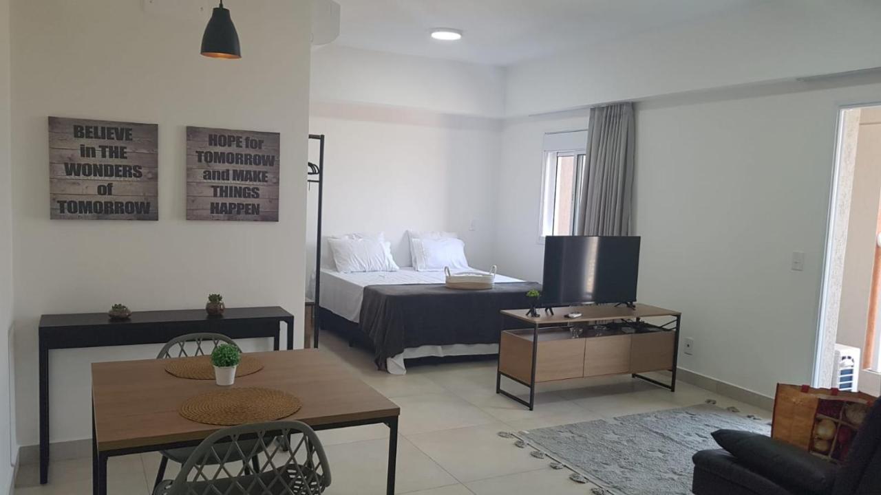 Wi-fi, Split, Estacionamento E Piscina *