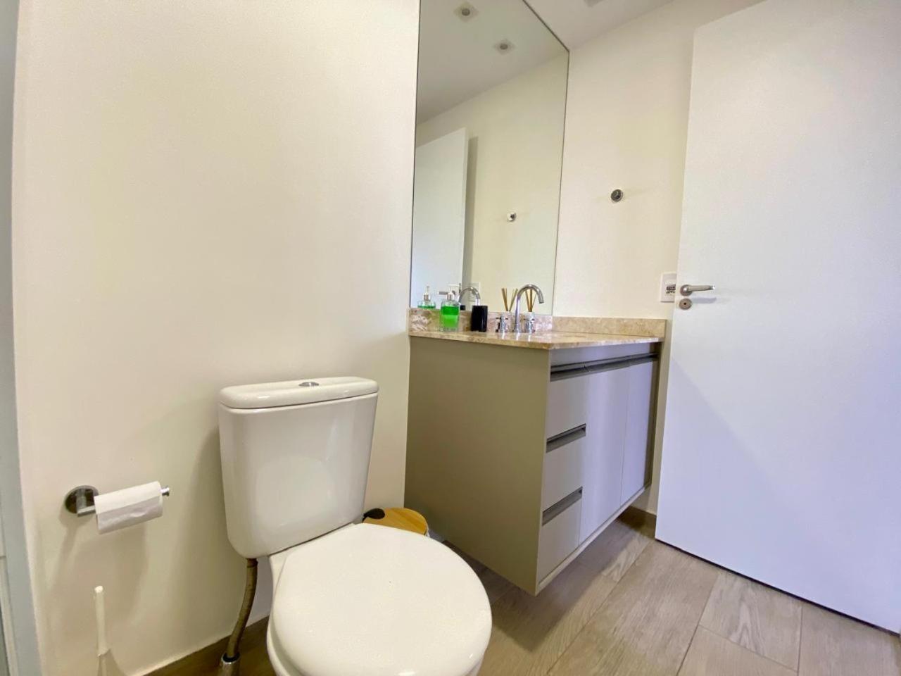 Wi-fi, Split, Estacionamento E Piscina Apartamento