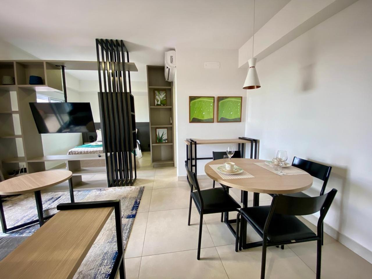 Wi-fi, Split, Estacionamento E Piscina Apartamento *